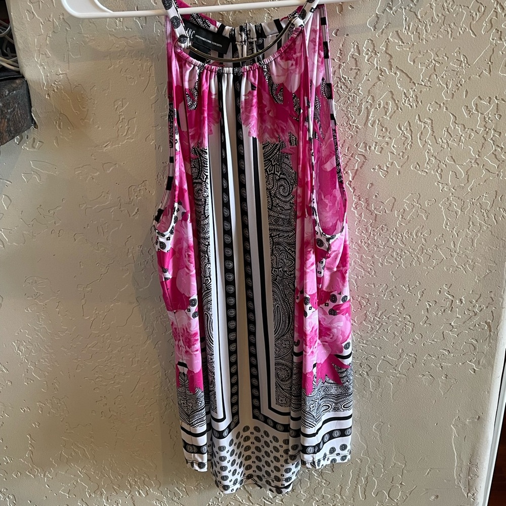 Woman’s Inc printed tank blouse